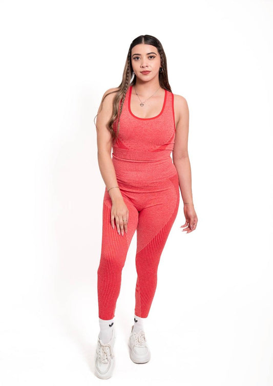 Conjunto deportivo top y leggins